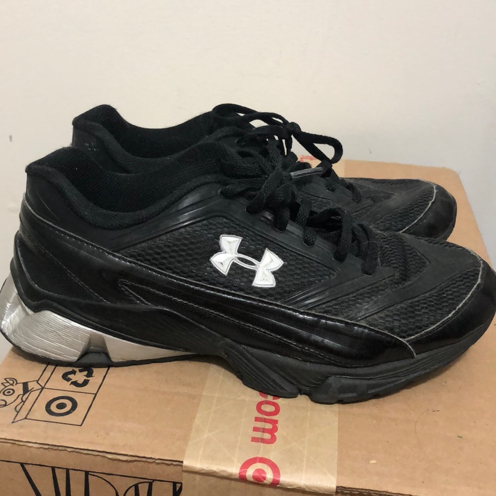 Under Armour Sneakers